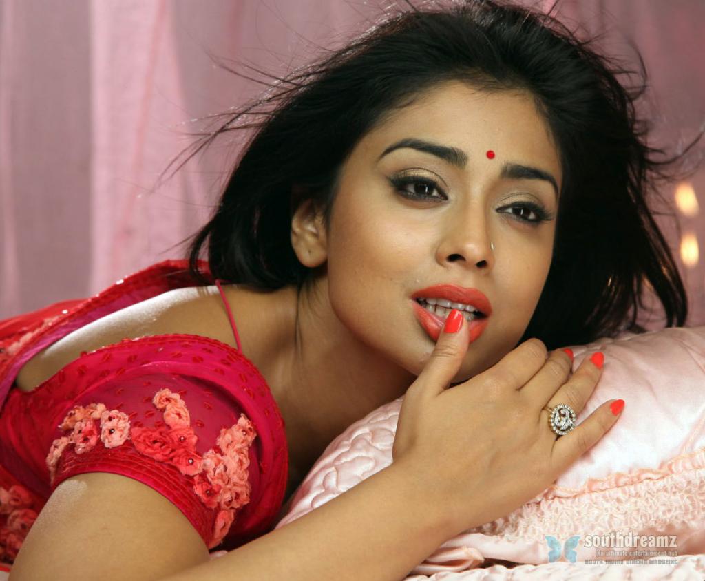 Actress Shriya Saran News & Gossips
